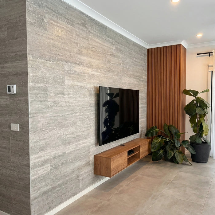 Hajlékony 3D kőhatású falpanelek – <b>PIETRA GRIGIA</b> – 16 db-os csomag (900 × 300 mm-es panelek) – 4,32 m² | DECKO Flexistone